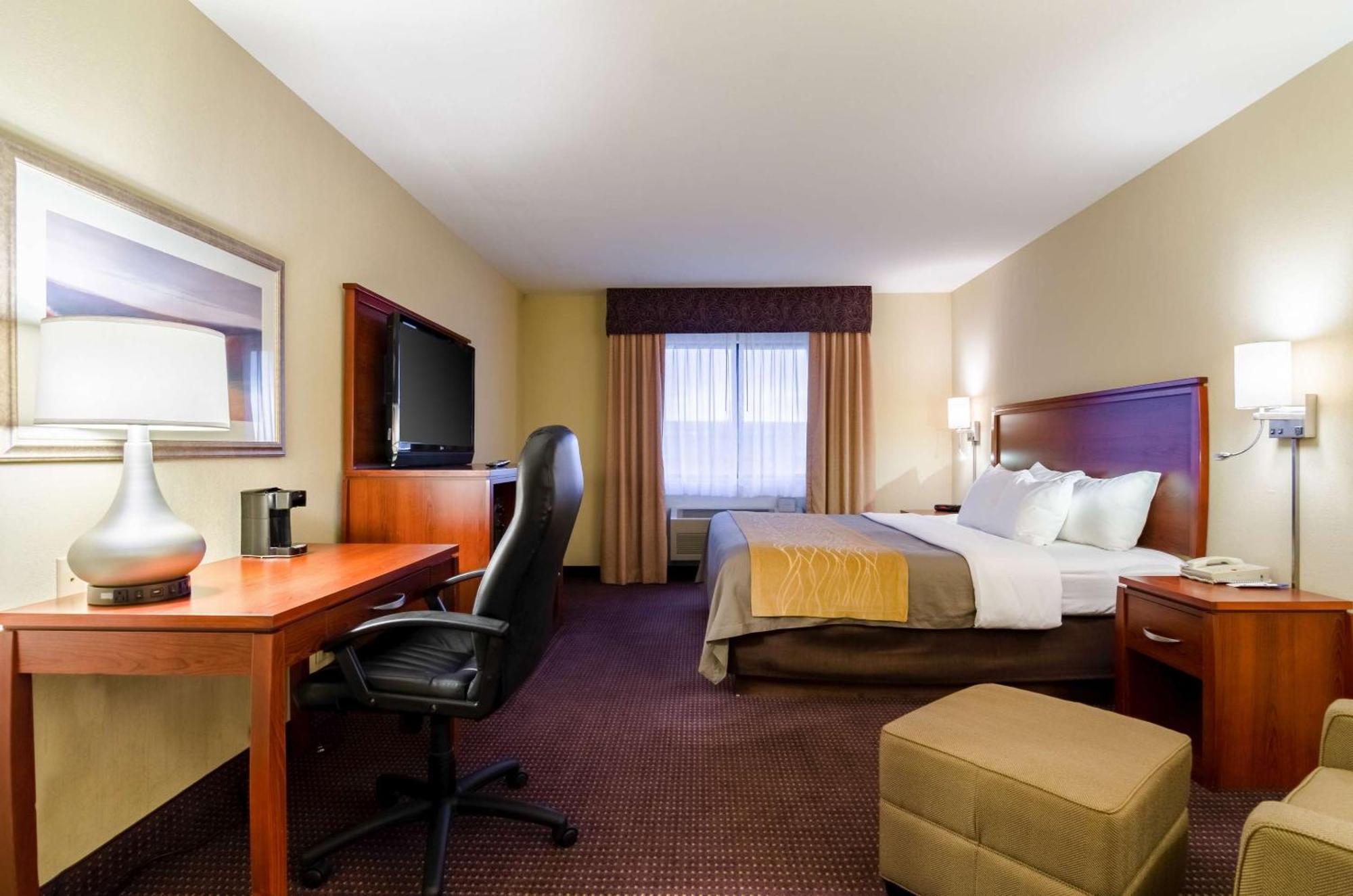 Comfort Inn Colby Esterno foto