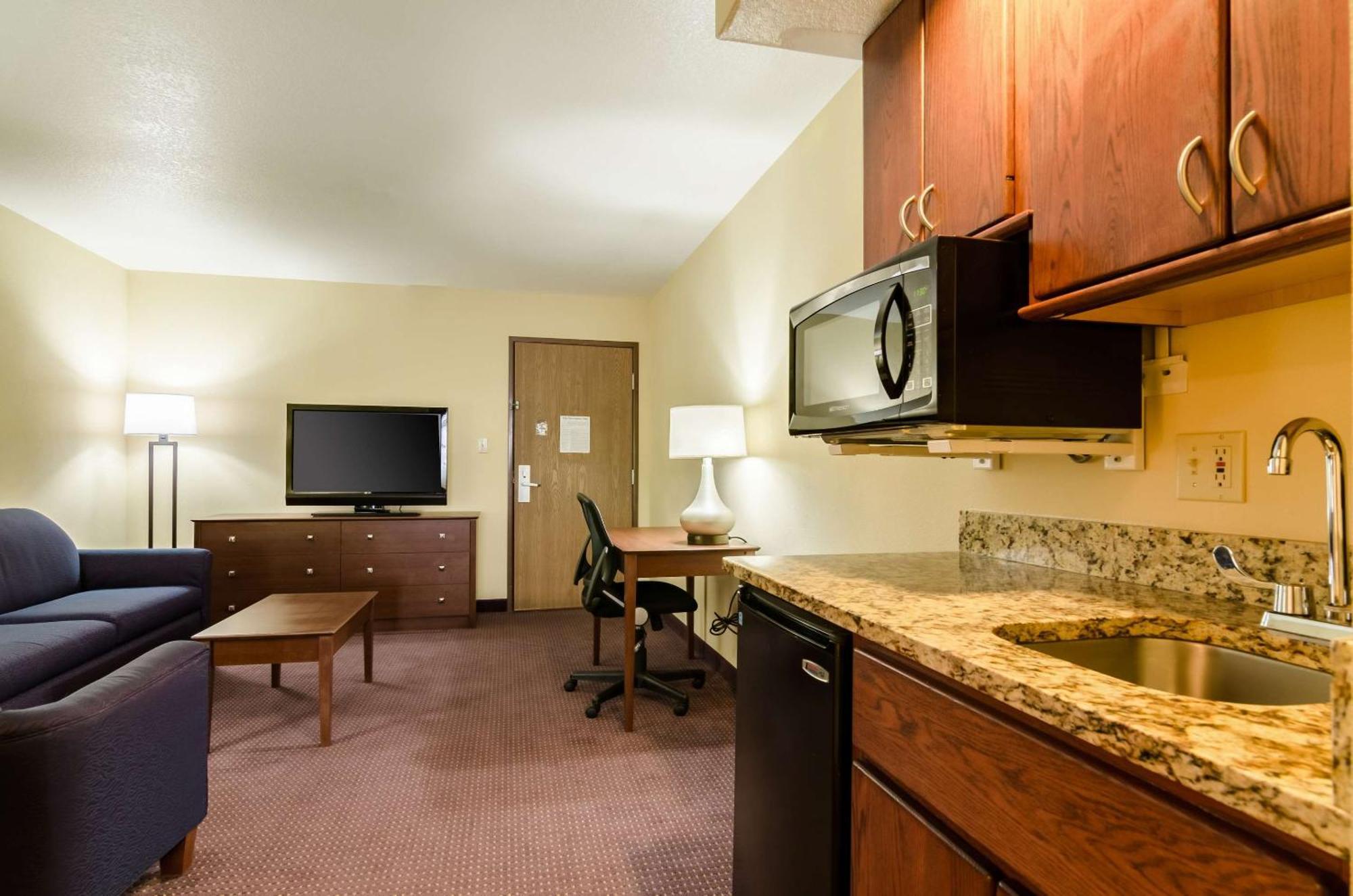 Comfort Inn Colby Esterno foto