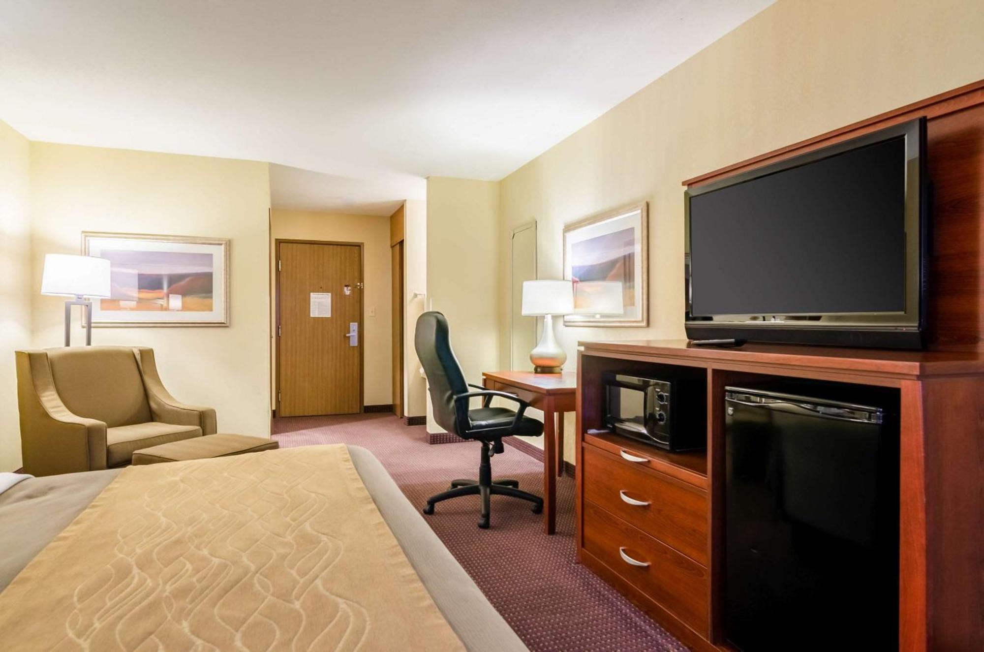 Comfort Inn Colby Esterno foto